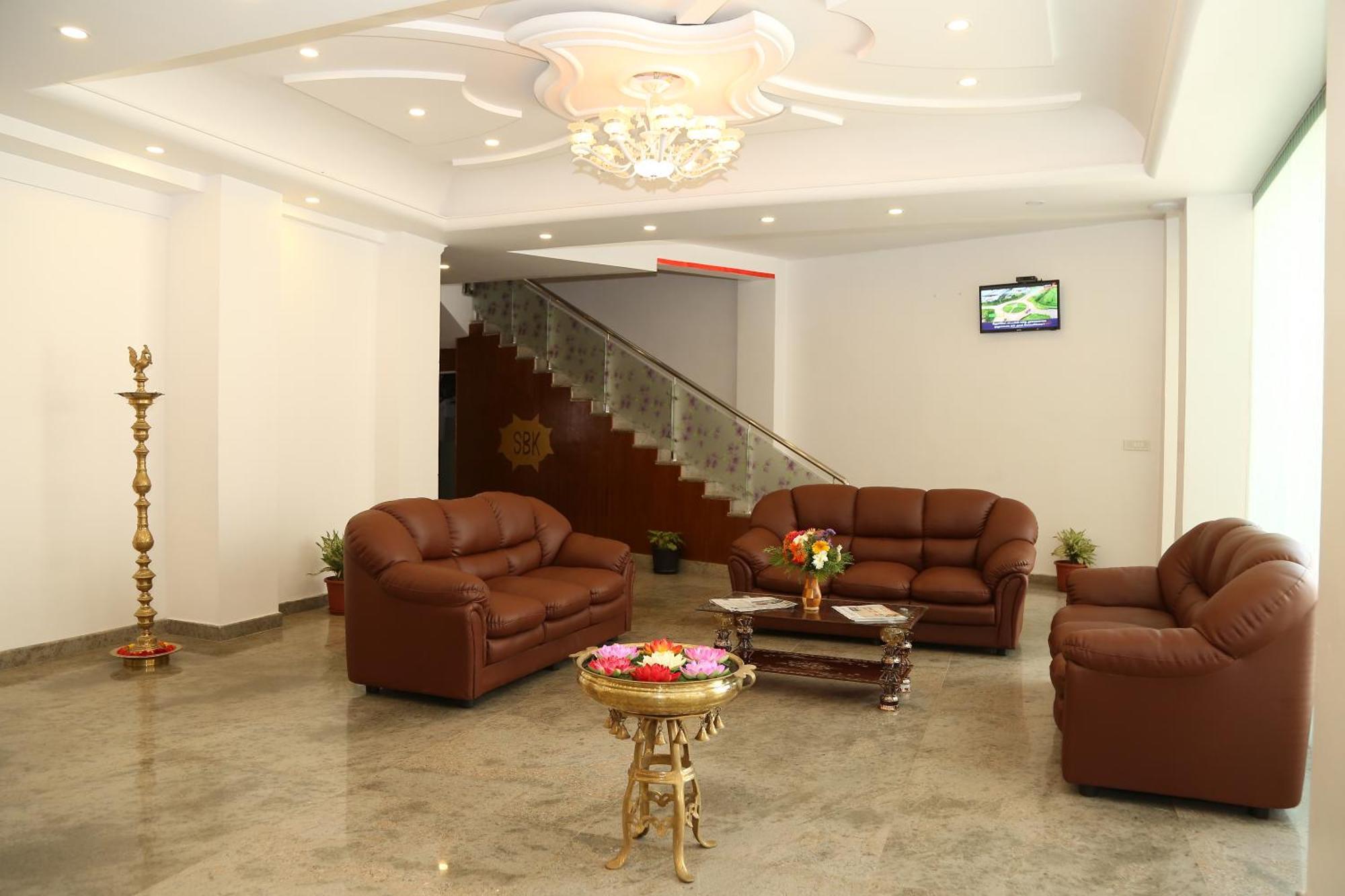 Sbk Park Inn Kanchipuram Exterior photo