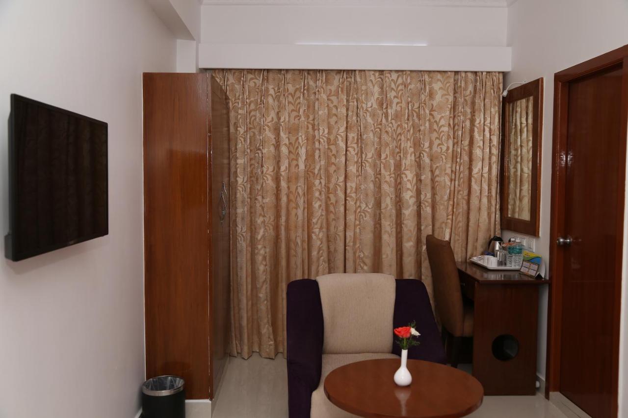 Sbk Park Inn Kanchipuram Exterior photo