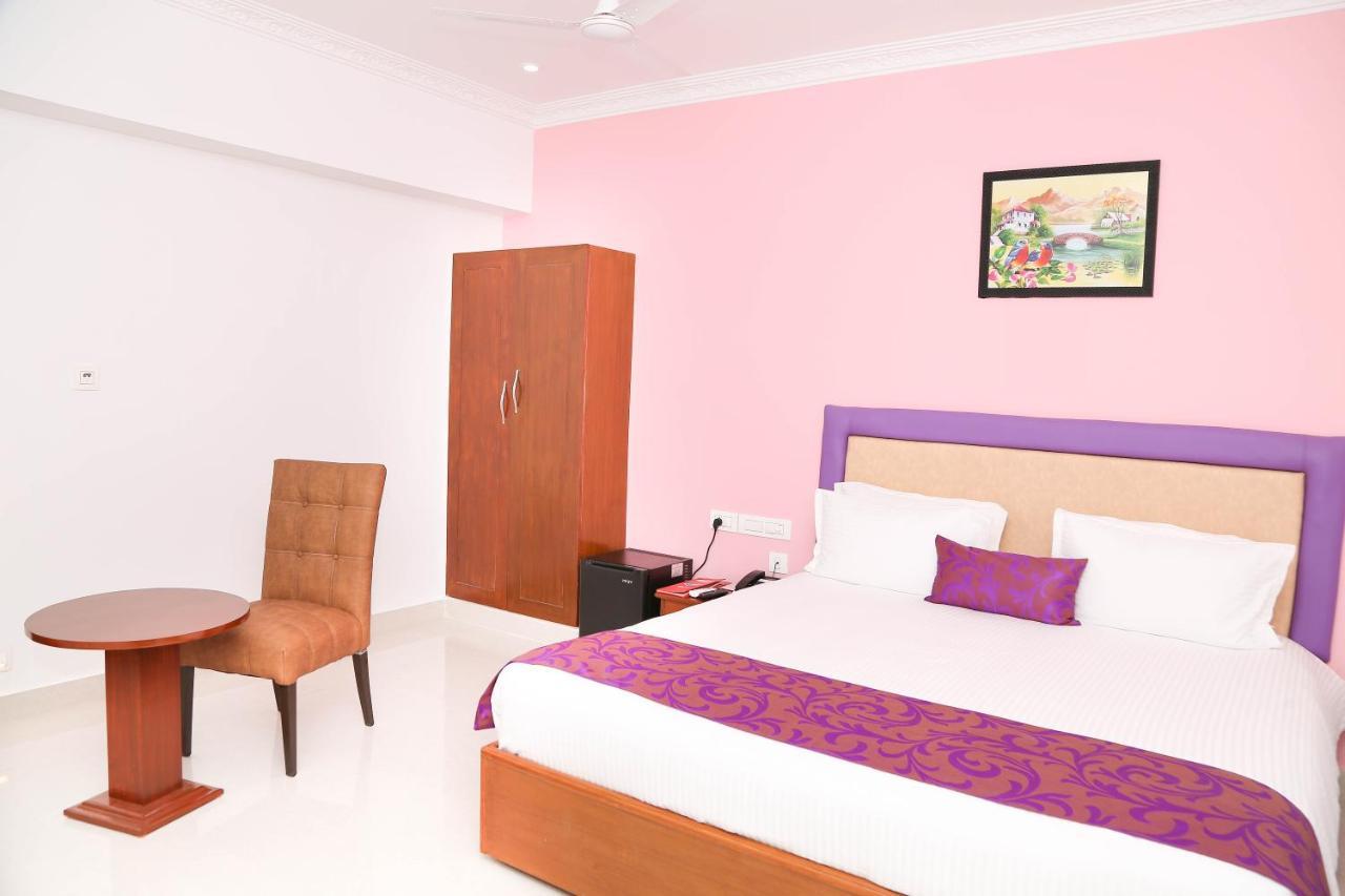 Sbk Park Inn Kanchipuram Exterior photo