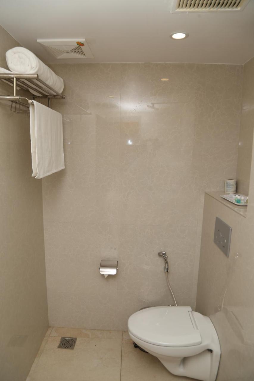 Sbk Park Inn Kanchipuram Exterior photo
